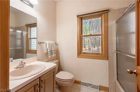 Bath - 5581 High Point Rd, Solon, OH 44139 photo 2 of 7