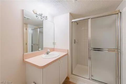 Bath - 5581 High Point Rd, Solon, OH 44139 photo 7 of 7