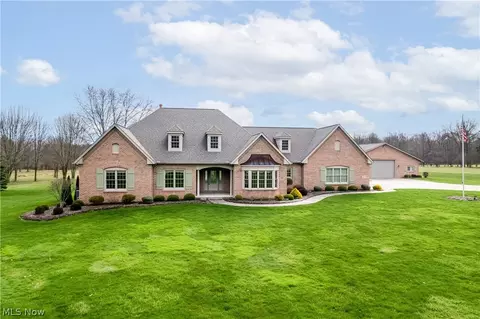 Exterior - 8569 Yoder Rd, Wadsworth, OH 44281 photo 2 of 10
