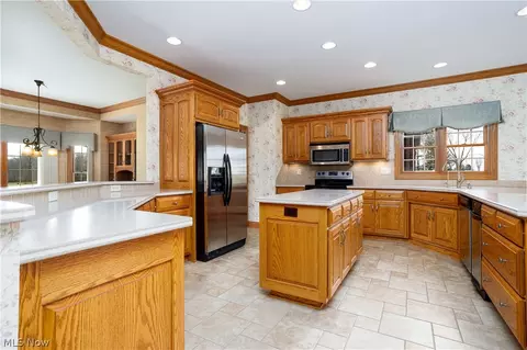 Kitchen - 8569 Yoder Rd, Wadsworth, OH 44281 photo 1 of 5