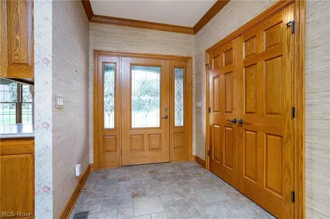 Entry Way - 8569 Yoder Rd, Wadsworth, OH 44281 photo 1 of 1