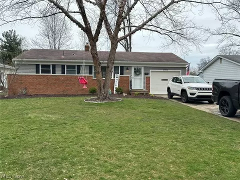 24812 Antler Dr, North Olmsted, OH 44070