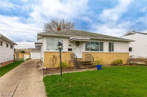 2123 Brookdale Ave, Parma, OH 44134