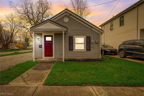 440 King St, Fairport Harbor, OH 44077