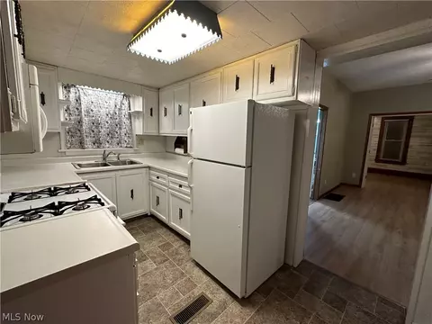 Kitchen - 211 E Porter St, Malvern, OH 44644 photo 1 of 3