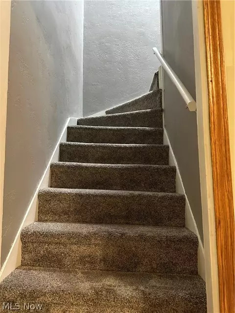 Entry Way - 211 E Porter St, Malvern, OH 44644 photo 3 of 4