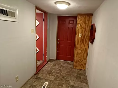 Entry Way - 211 E Porter St, Malvern, OH 44644 photo 4 of 4