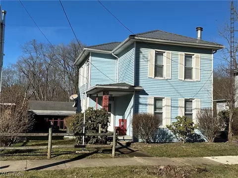 211 E Porter St, Malvern, OH 44644