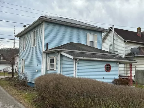 Exterior - 211 E Porter St, Malvern, OH 44644 photo 4 of 9