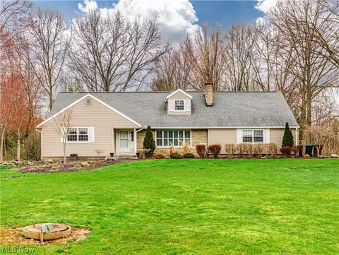 2733 Boltz Rd, Akron, OH 44333