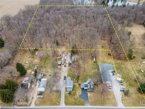 E Calla Road, New Middletown, OH 44442