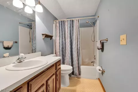 Bath - 1009 E River St, Elyria, OH 44035 photo 2 of 2