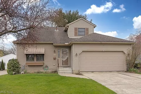 1009 E River St, Elyria, OH 44035