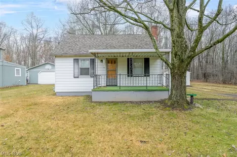 3986 Crum Rd, Youngstown, OH 44515