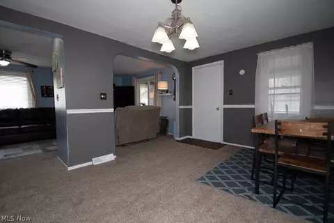 Bedroom - 1913 E 300th St, Wickliffe, OH 44092 photo 3 of 11
