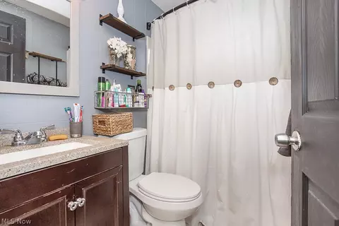375 Concord Ave, Elyria, OH 44035 photo 10