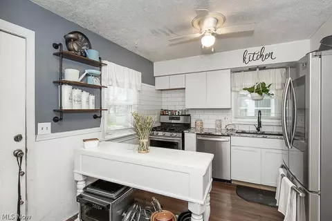 375 Concord Ave, Elyria, OH 44035 photo 9