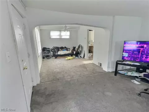 1470 E 221st St, Euclid, OH 44117 photo 5