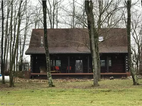 18855 Forbes Rd, Wellsville, OH 43968