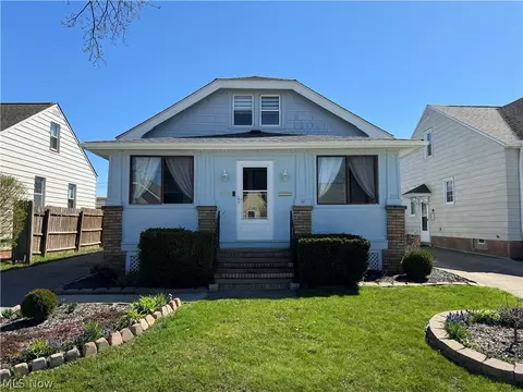 5243 W 49th St, Parma, OH 44134