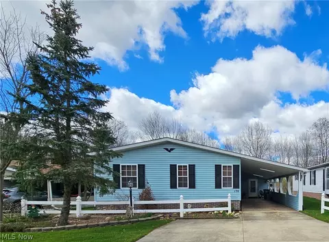 174 Lakeview Ln, Hiram, OH 44234
