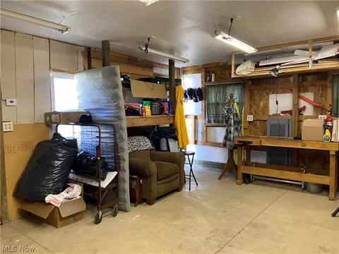 Living - 6431 Austinburg Rd, Ashtabula, OH 44004 photo 1 of 2