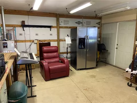 Exterior - 6431 Austinburg Rd, Ashtabula, OH 44004 photo 10 of 18