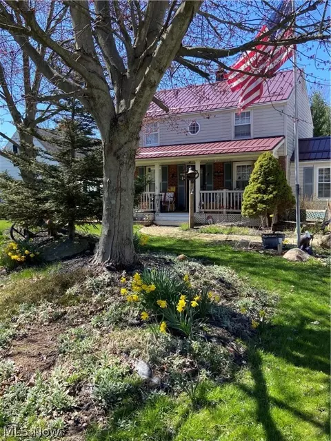 Exterior - 6431 Austinburg Rd, Ashtabula, OH 44004 photo 2 of 18