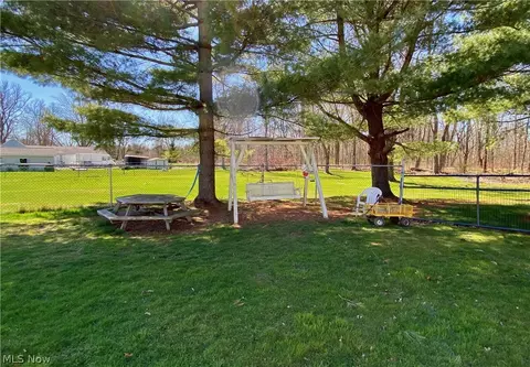 Exterior - 6431 Austinburg Rd, Ashtabula, OH 44004 photo 14 of 18