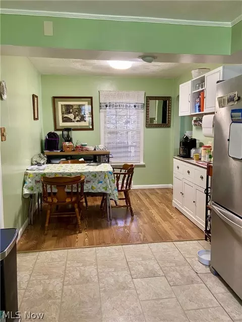 Dining - 6431 Austinburg Rd, Ashtabula, OH 44004 photo 1 of 1