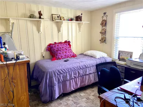 Bedroom - 6431 Austinburg Rd, Ashtabula, OH 44004 photo 8 of 8