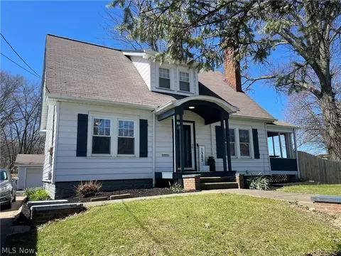 1385 East Ave, Elyria, OH 44035