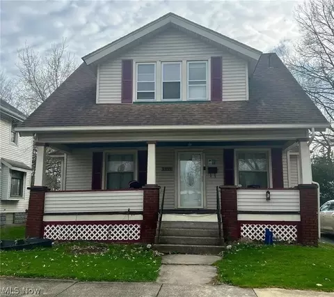 984 Glenwood St NE, Warren, OH 44483