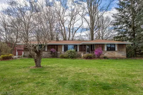 3613 State Route 82, Newton Falls, OH 44444