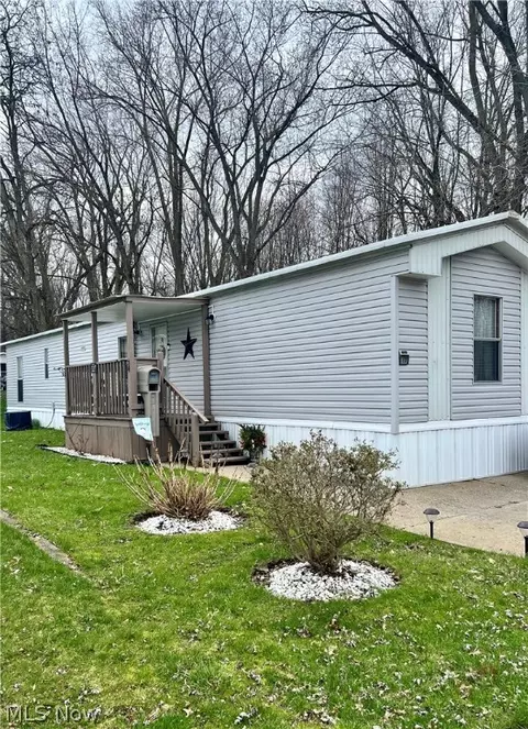 3946 Reid Ave #E7, Lorain, OH 44052