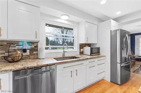 Kitchen - 30240 Miles Rd, Solon, OH 44139 photo 3 of 7