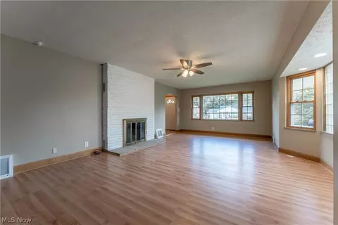 Living - 191 Oneida Ave NW, Canton, OH 44708 photo 3 of 8
