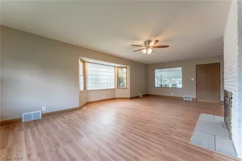 Living - 191 Oneida Ave NW, Canton, OH 44708 photo 1 of 8