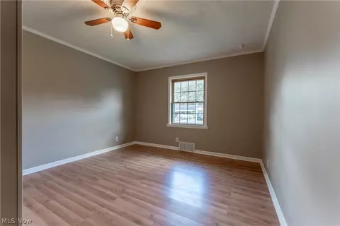 Bedroom - 191 Oneida Ave NW, Canton, OH 44708 photo 4 of 13