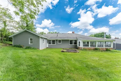 Exterior - 191 Oneida Ave NW, Canton, OH 44708 photo 6 of 11