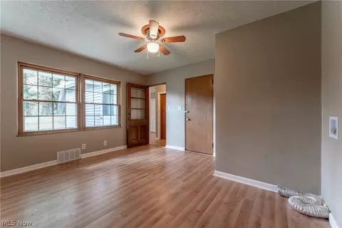 Living - 191 Oneida Ave NW, Canton, OH 44708 photo 7 of 8
