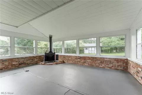 Exterior - 191 Oneida Ave NW, Canton, OH 44708 photo 3 of 11