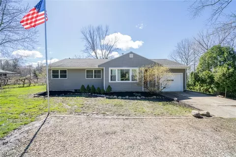 7750 Euclid Chardon Rd, Kirtland, OH 44094