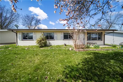 9124 Cambridge Dr, Northfield, OH 44067