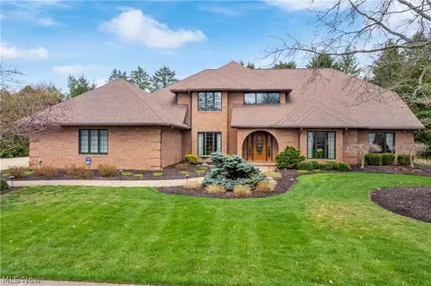 547 Meadow Ln, Wooster, OH 44691
