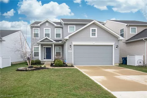 37297 Sandy Ridge Dr, North Ridgeville, OH 44039