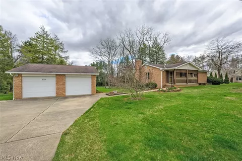 628 32nd St NW, Massillon, OH 44647