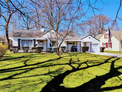 Exterior - 1870 Benjamin Rd, Madison, OH 44057 photo 2 of 11