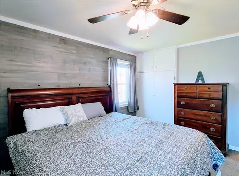 Bedroom - 1870 Benjamin Rd, Madison, OH 44057 photo 2 of 3