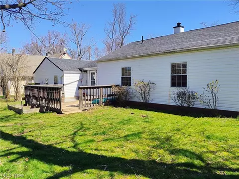 Exterior - 1870 Benjamin Rd, Madison, OH 44057 photo 9 of 11